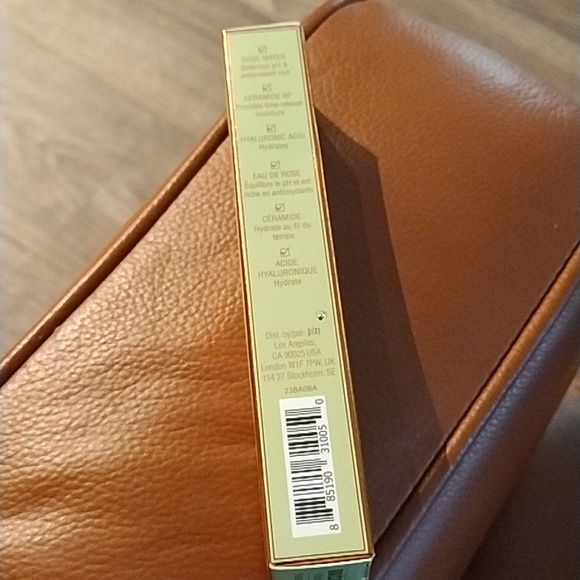 NIB pixi rose radiance perfector skin illuminating enhancer - Picture 4 of 8